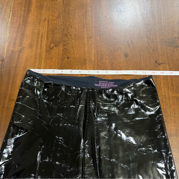 Commando Perfect Control Patent Leather Legging in Black Size L - Picture 5 of 6